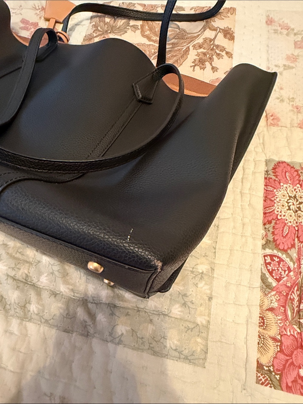 Tory Burch Black Leather Tote with Tan Tag - Picture 4 of 9